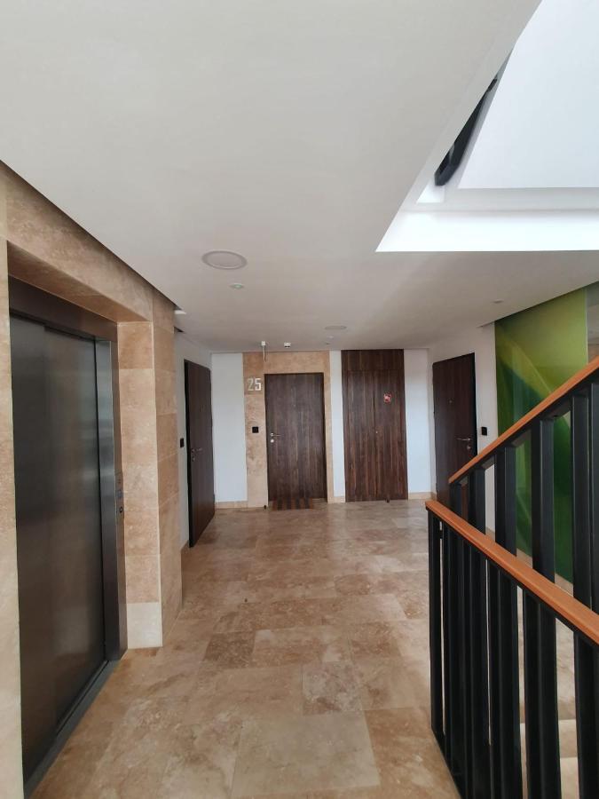 Leomare Apartment เมียนซีวอเจีย ภายนอก รูปภาพ